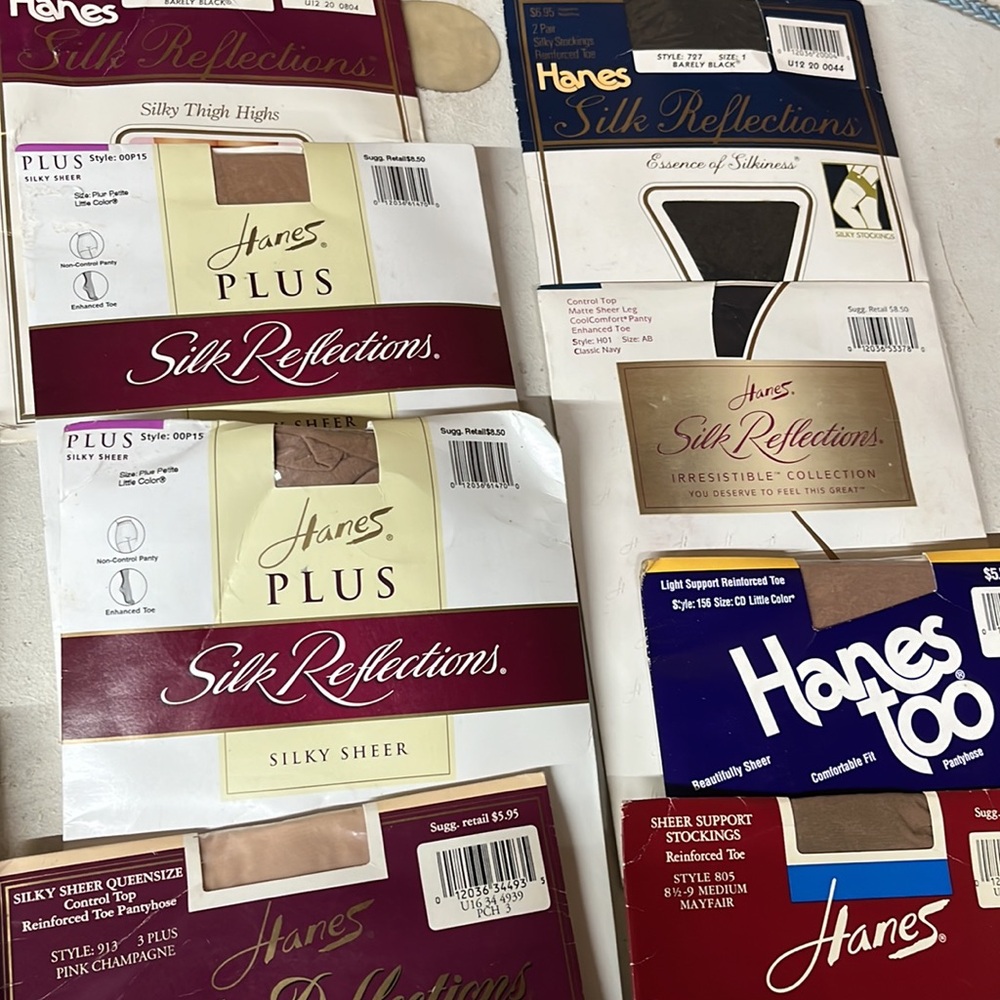 Lot of 23 Vintage Hanes Pantyhose mixed sizes - Picture 7 of 8